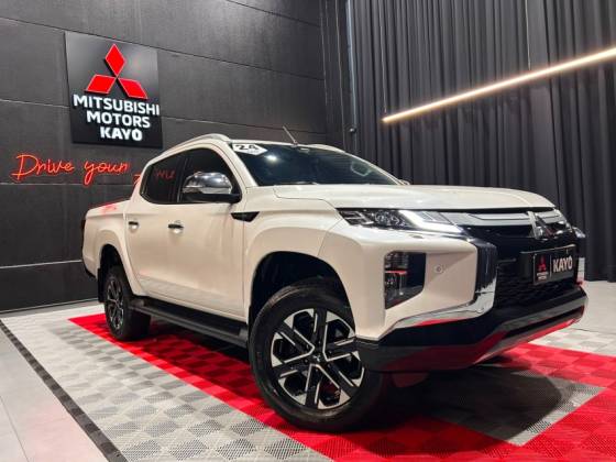 MITSUBISHI L200 TRITON 2.4 16V TURBO DIESEL SPORT HPE-S CD 4P 4X4 AUTOMÁTICO